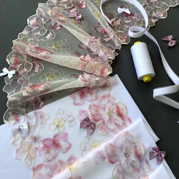 Вышивка на сетке розовая/цветочная 18 см, Китай