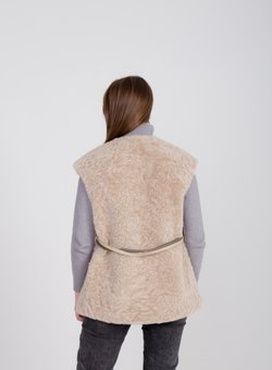 женский жилет из овчины