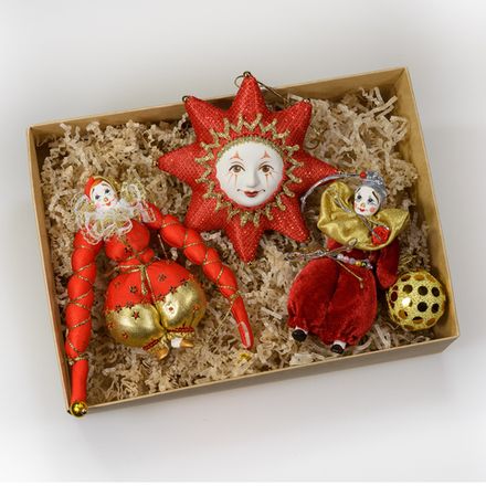 Набор красных ёлочных игрушек малый №1
