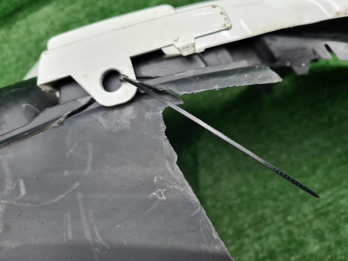 Бампер передний Peugeot 2008 (2013-2016)