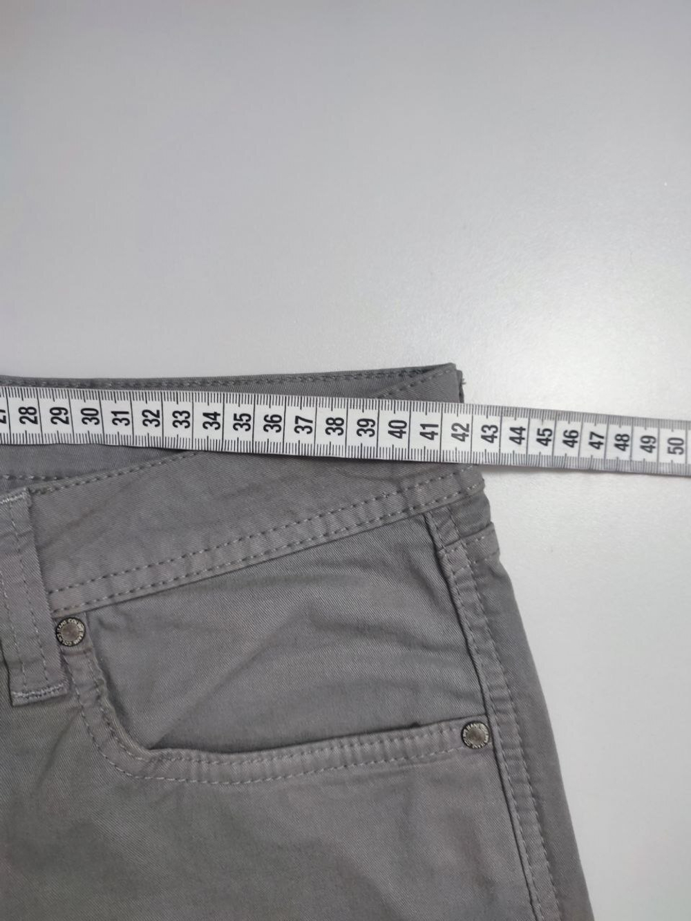 Джинсы Colin's светлые 52 размер