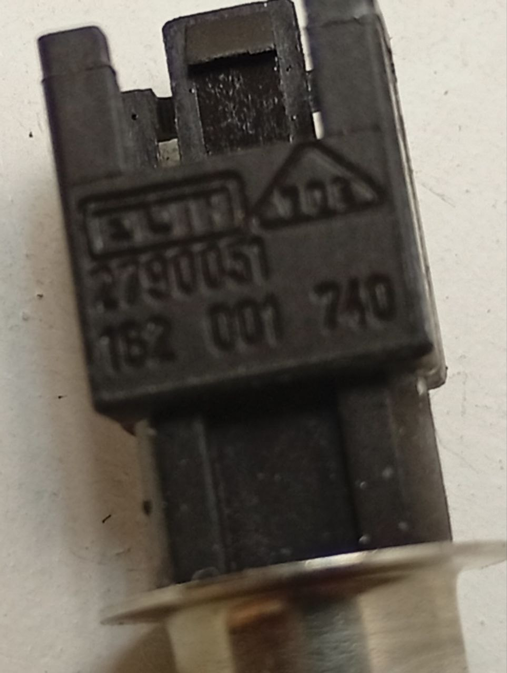 RST703DW кт18 Датчик температуры к стиральной машине Indesit Ariston C00083915 б/у