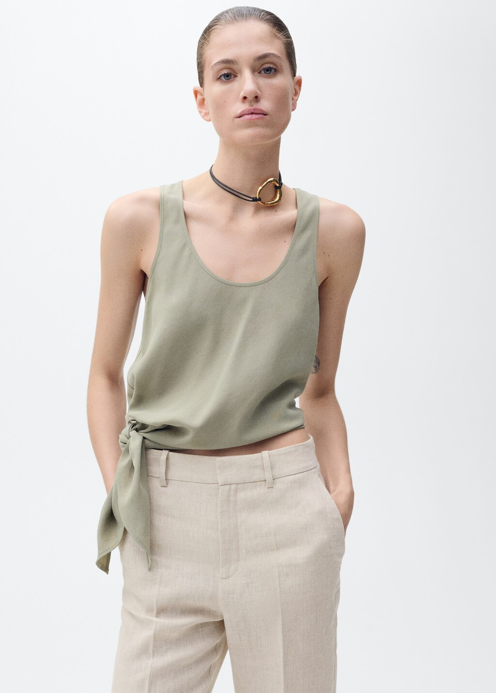 Костюмные брюки изо льна