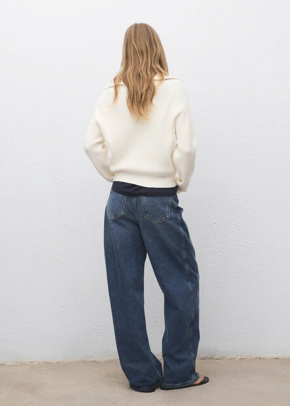 Джемпер с контрастным воротником и застежкой-молнией