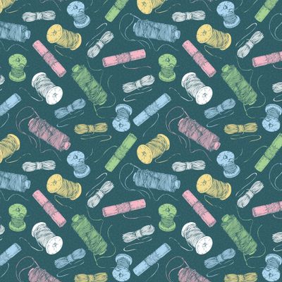 Нитки на темном фоне