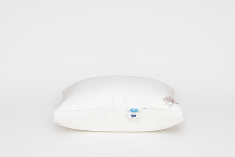 Подушка трехкамерная 3D упругая с бортиком 50х68 German Grass King Down