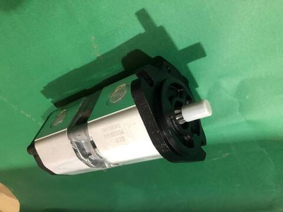 Насос вспомогательный 18+18cc (Корея) KCP