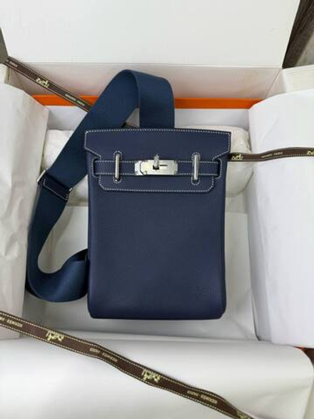 Сумка-слинг Hermes