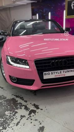 Audi в розовую виниловую пленку Carbins Peach Pink