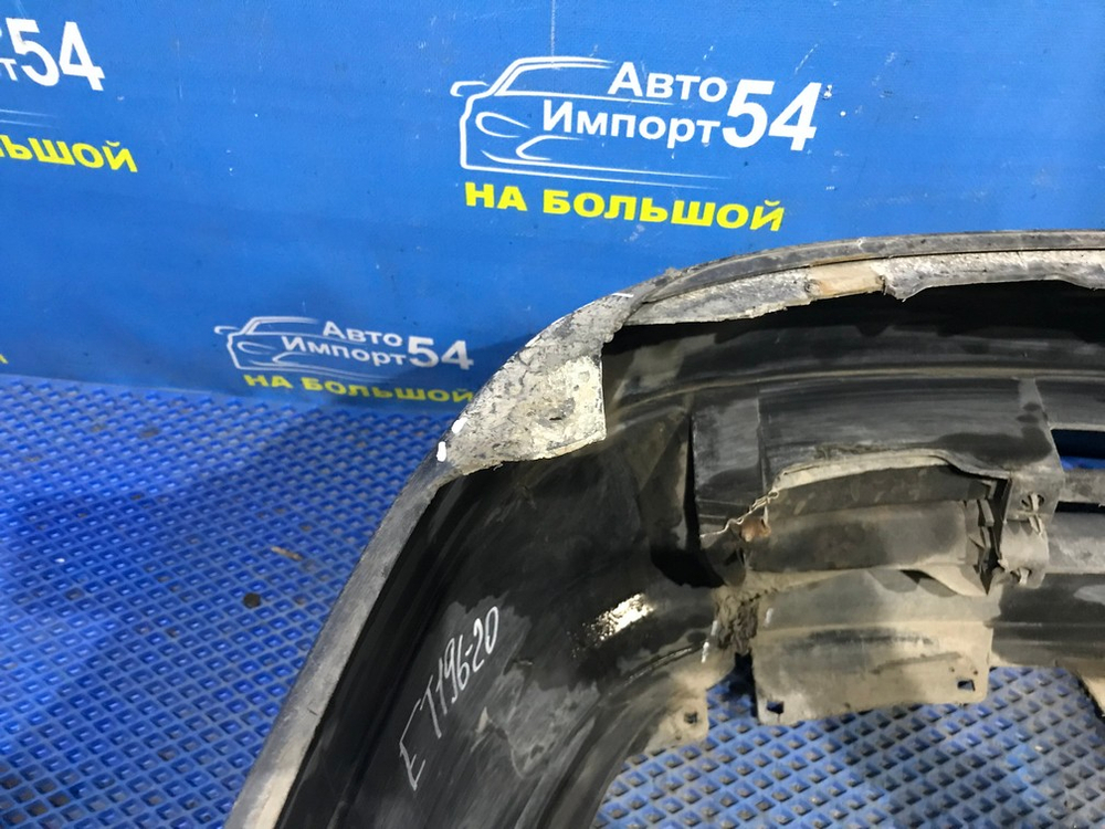 Бампер передний TOYOTA CALDINA 1996