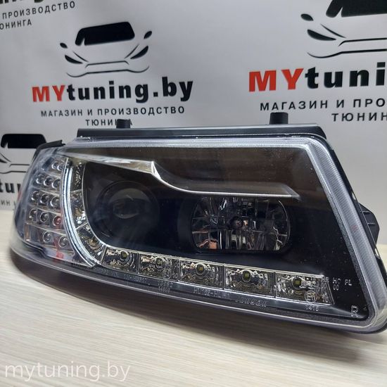 Передние фары VW Passat B5 daylight black