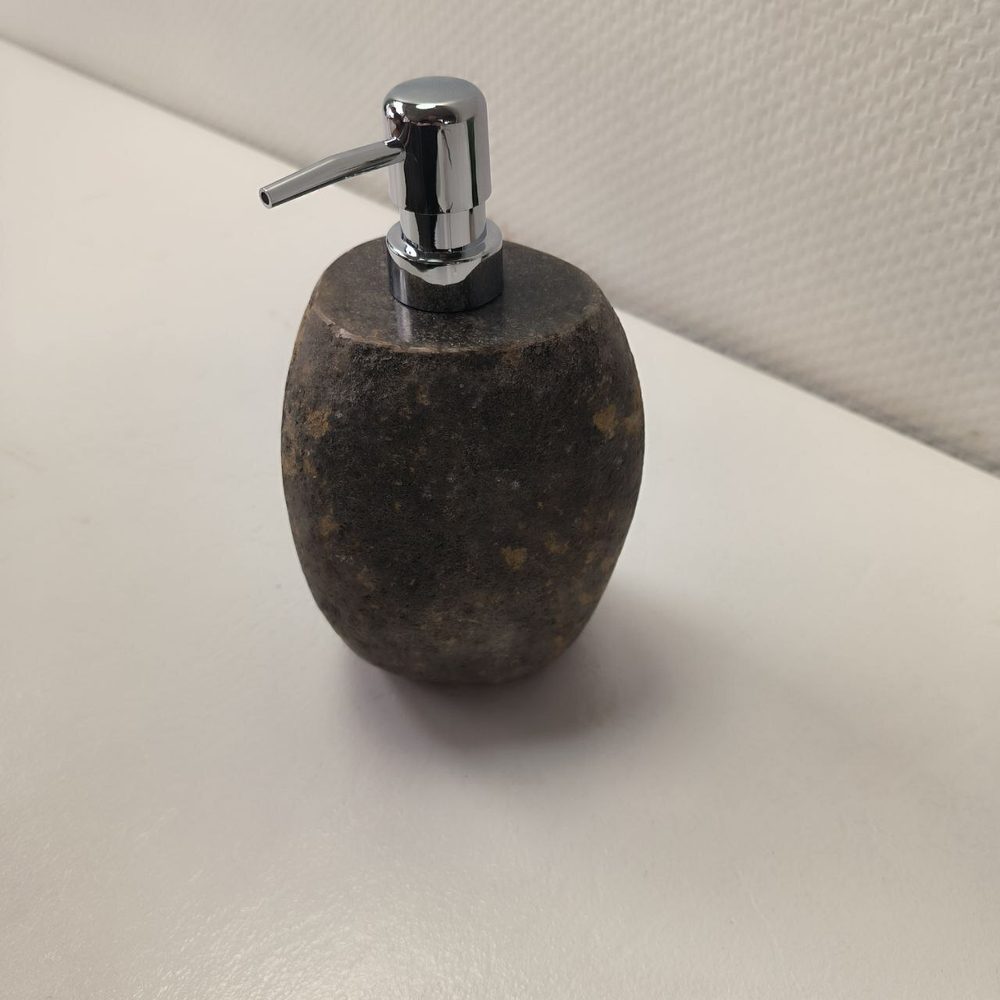 Дозатор из речного камня DRC-64017 (58)