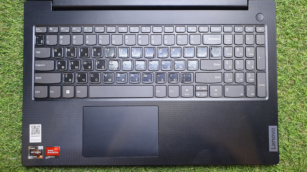 Ноутбук Lenovo Ryzen 5/8Gb/FHD