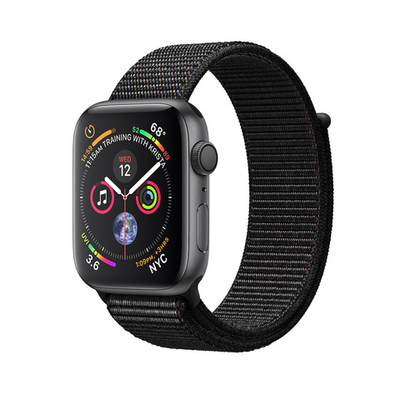 Apple Watch Series 4, 44 мм, корпус из алюминия цвета «серый космос», спортивный браслет чёрного цвета