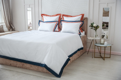 Постельное белье cемейное Сlaire&Caroll Jacqueline белое с темно-синим кантом