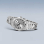 Женские наручные часы Bering 19632-700