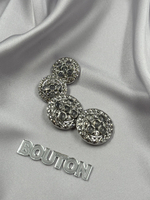 Пуговицы серебристые с прозрачными серыми камнями и стразами