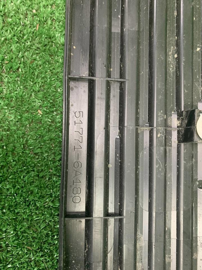 Накладка порога правая Lexus LX 3 (2007-2023)