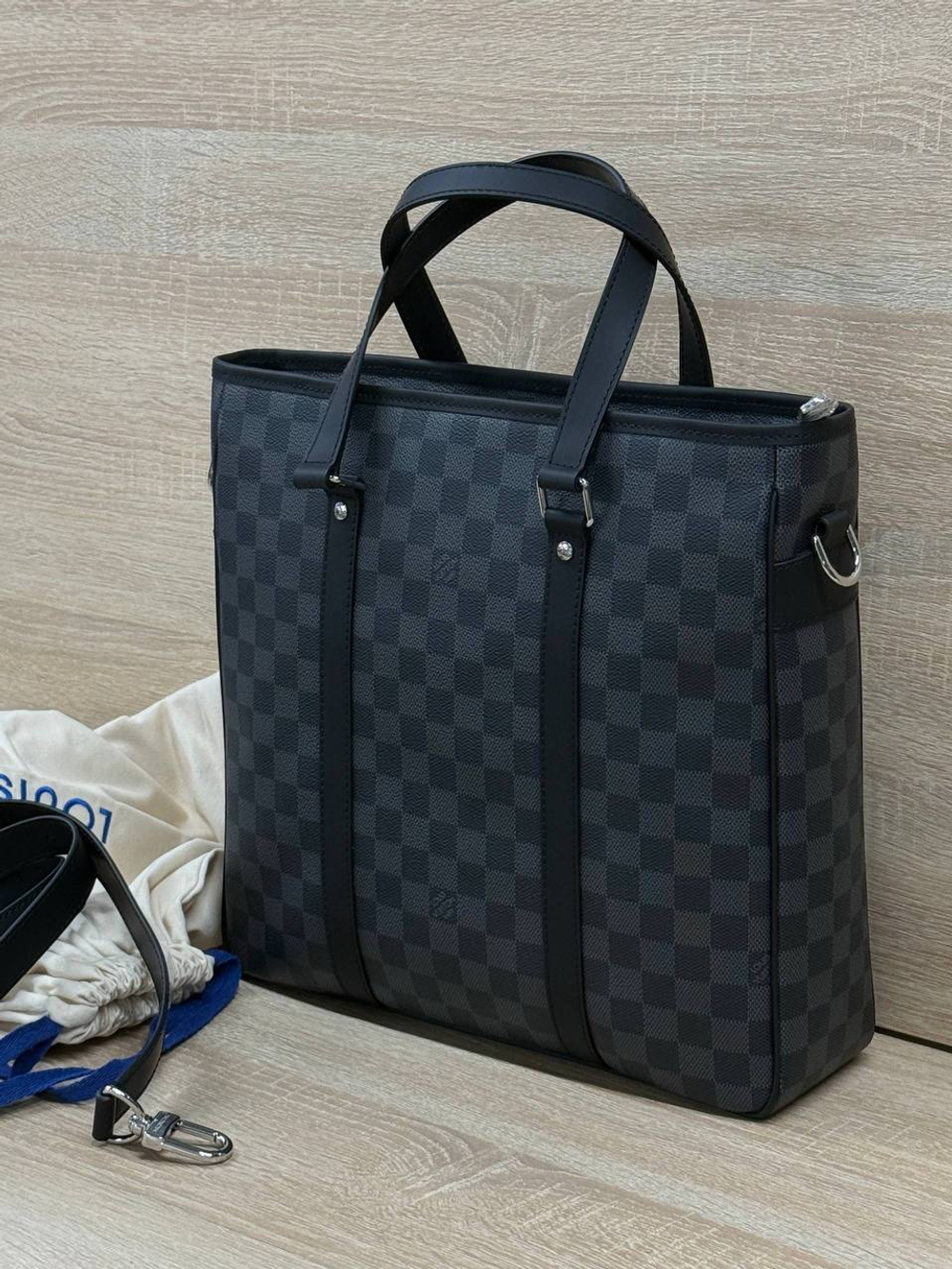 Сумка Louis Vuitton