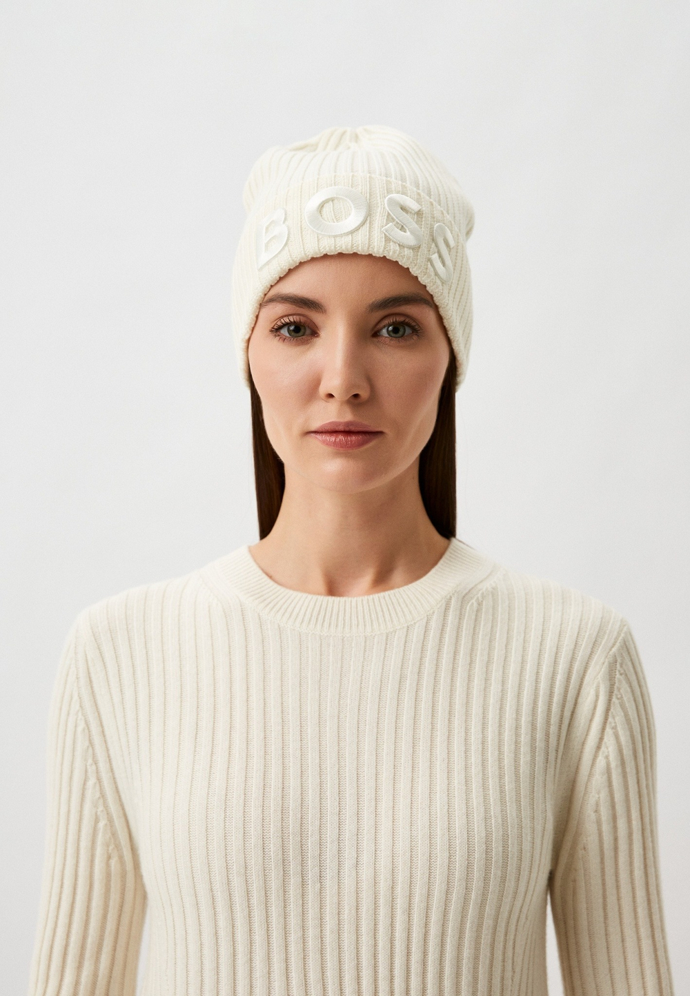 Шапка женская BOSS Lara_hat 10251950 01