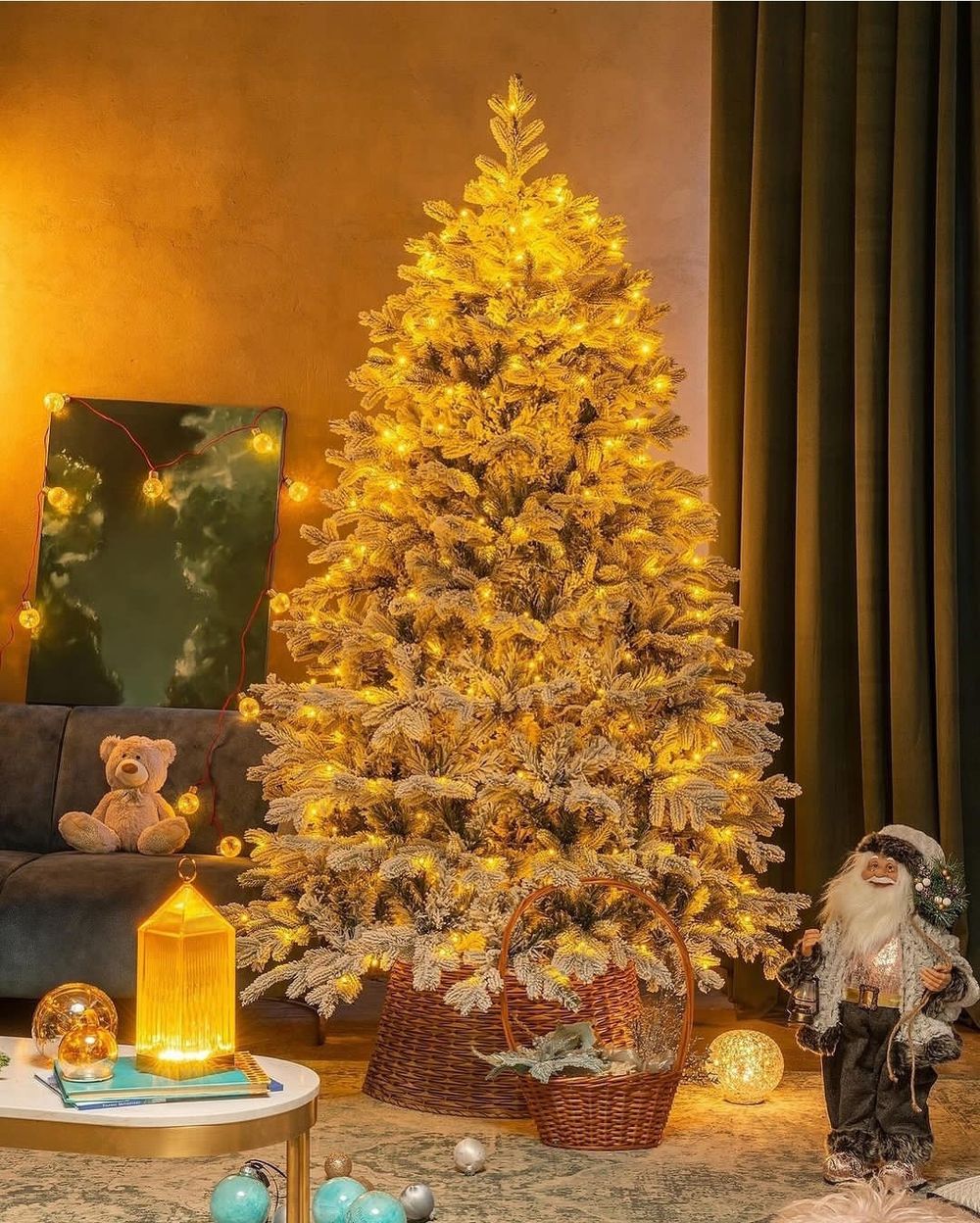 Заснеженная елка «Аляска» (Литая+пвх) 270 см / 2.7 м