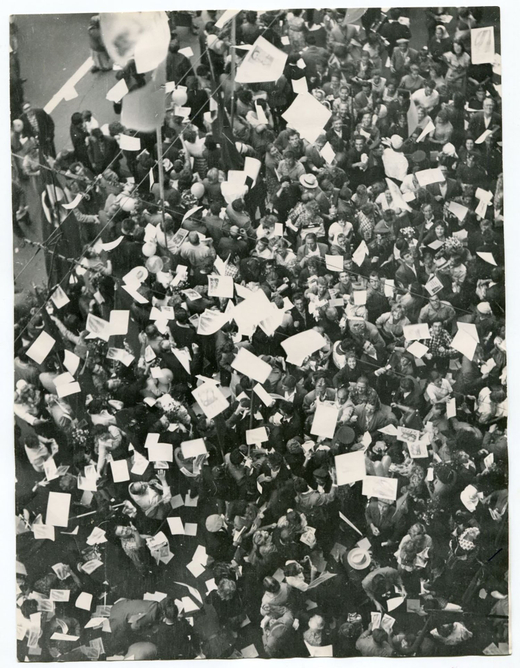 Фотография «Москва встречает героев-космонавтов». Агентство печати. СССР, 1962 г.