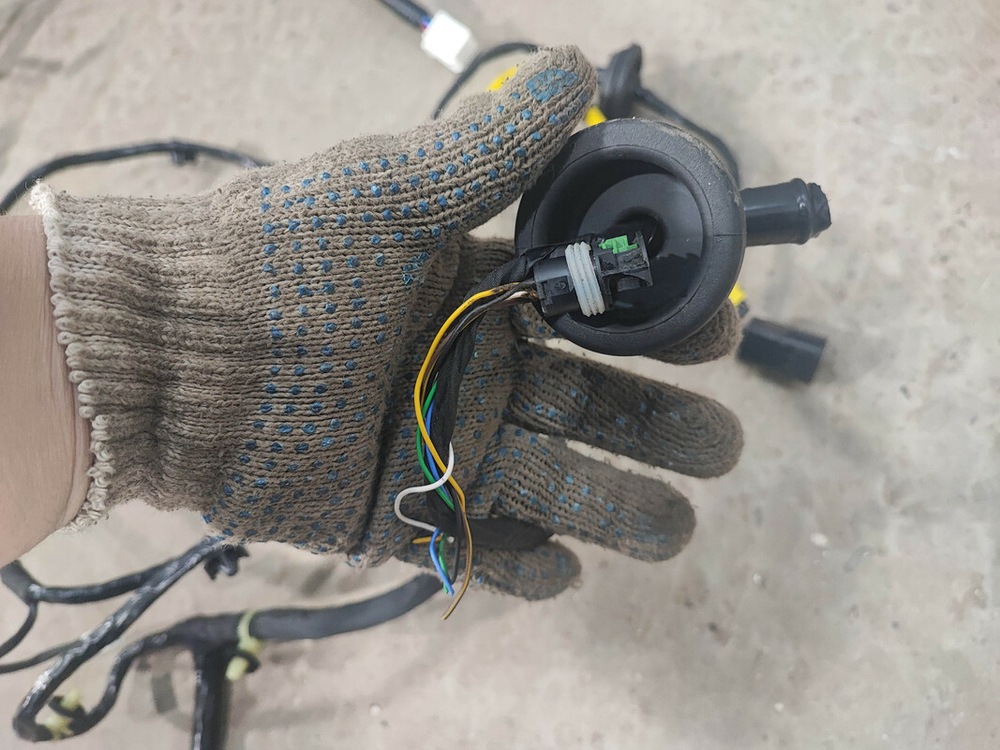 Электропроводка салонная Haval F7 1 19-24 Б/У Оригинал 4004100XKQ10A