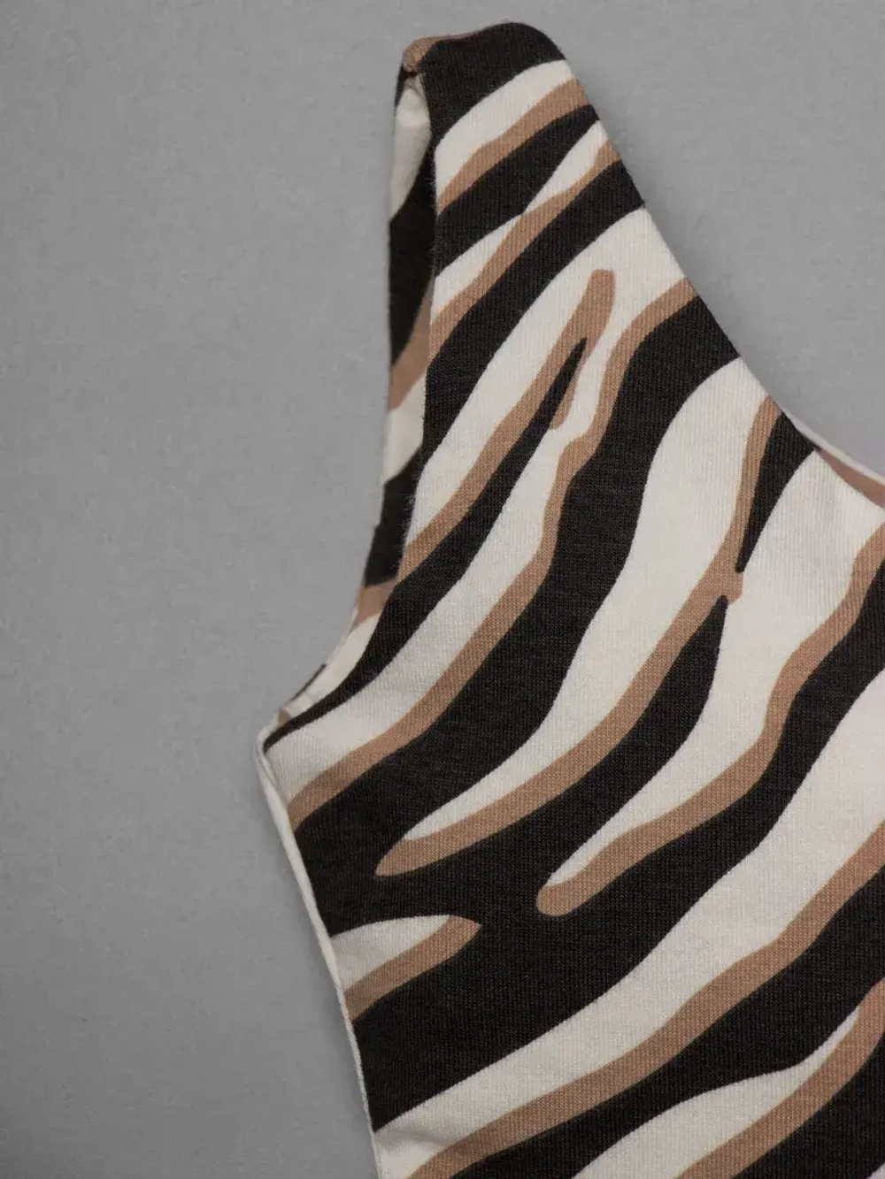 Топ для девочки летний