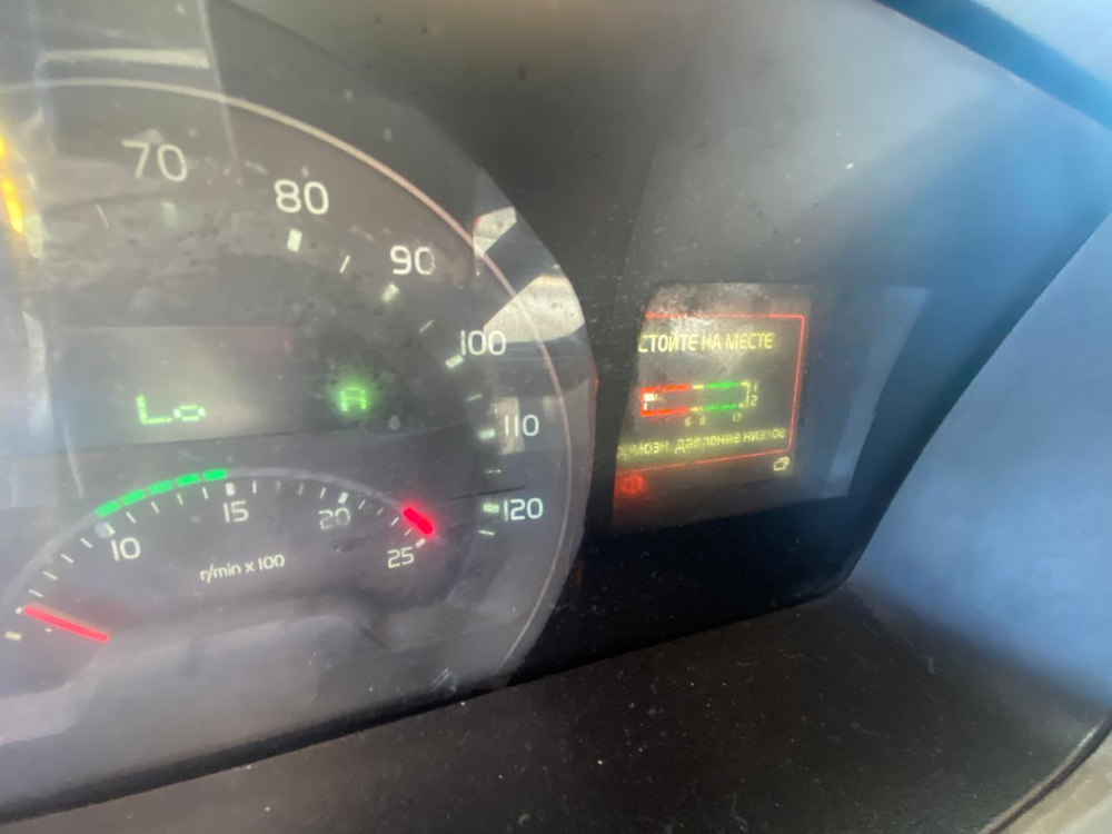 Volvo FM 6x4 Седельный тягач FM-TRUCK (Дизельный, 12,8 л, 428 л.с., МТ)