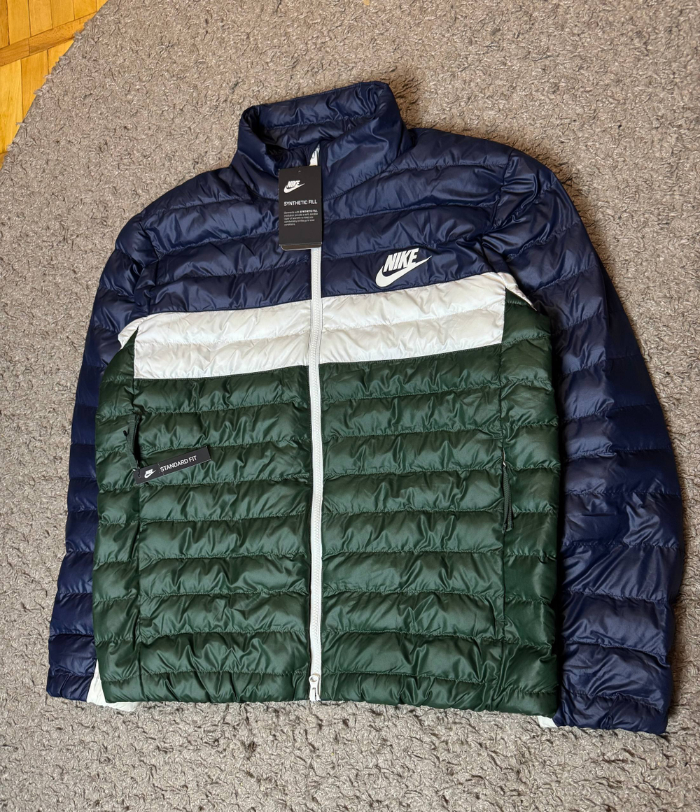 Куртка Nike Synthetic-Fill новая с бирками