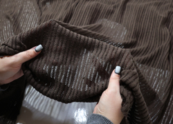 ШОКОЛАД - Ажурная вязка (ОЗ85 Елена) (к1 незначительное темное пятно + дефект кромки)