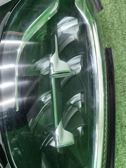 Битая Фара правая Mercedes E W213 (2020-2023) LED