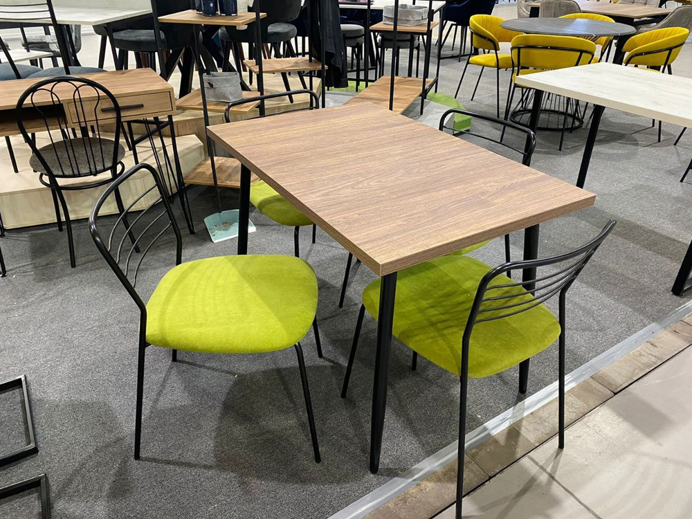 Стол на металлических опорах Джаво 110Х70