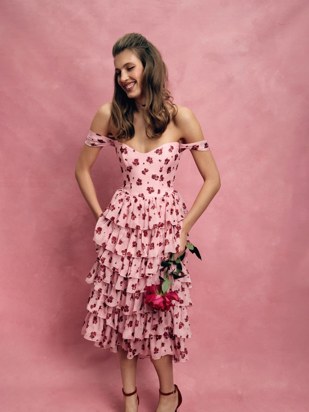 Lisen midi, платье миди из светло-розового шифона с цветочным принтом