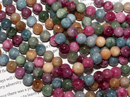 Нить бусин из тонированного кварца 8,5мм