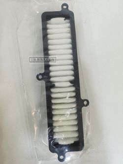 13780-03H30. FILTER, AIR CLEANER. SUZUKI