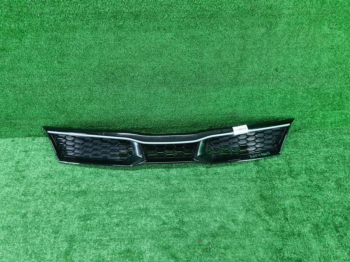 Решетка радиатора Kia Rio 4 X (2020-н.в.)