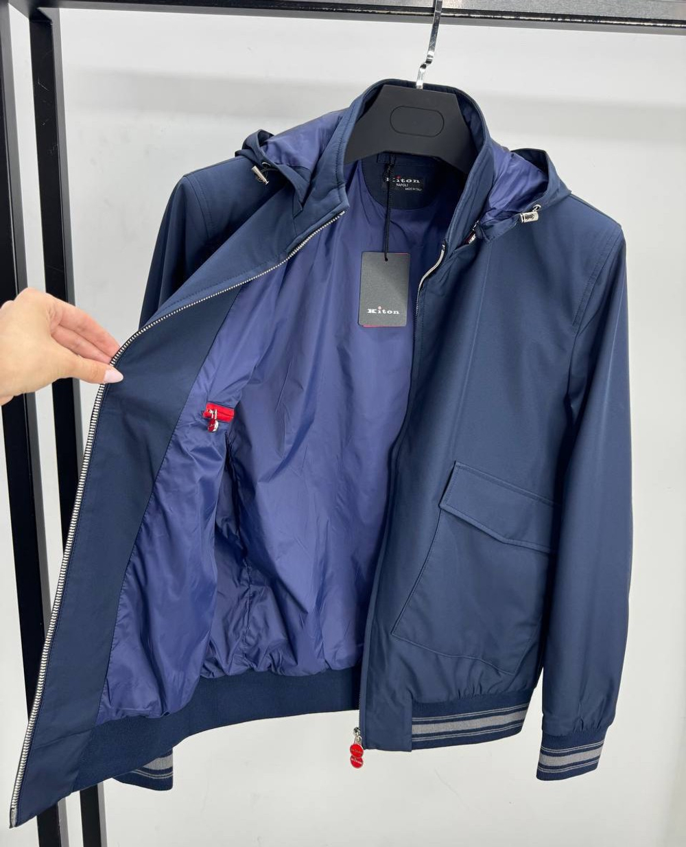 Ветровка Kiton