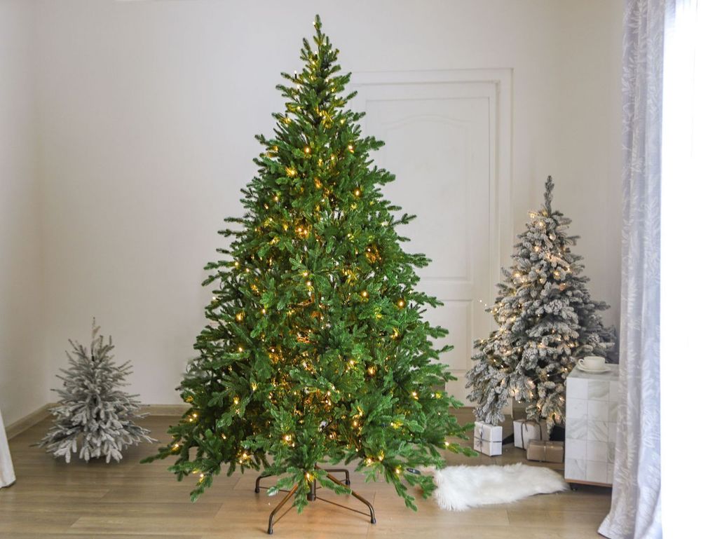 Елка с гирляндой встроенной «Вега» (Литая хвоя) 215 см / 2,15 м