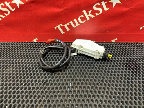 Активатор замка двери