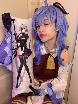 Мини дакимакура Йорха-2B из NieR: Automata арт. M0552, 60х20 см