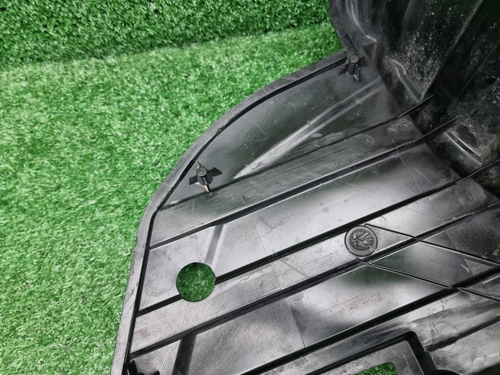 Подкрылок передний правый Suzuki Vitara 2 (14-24)