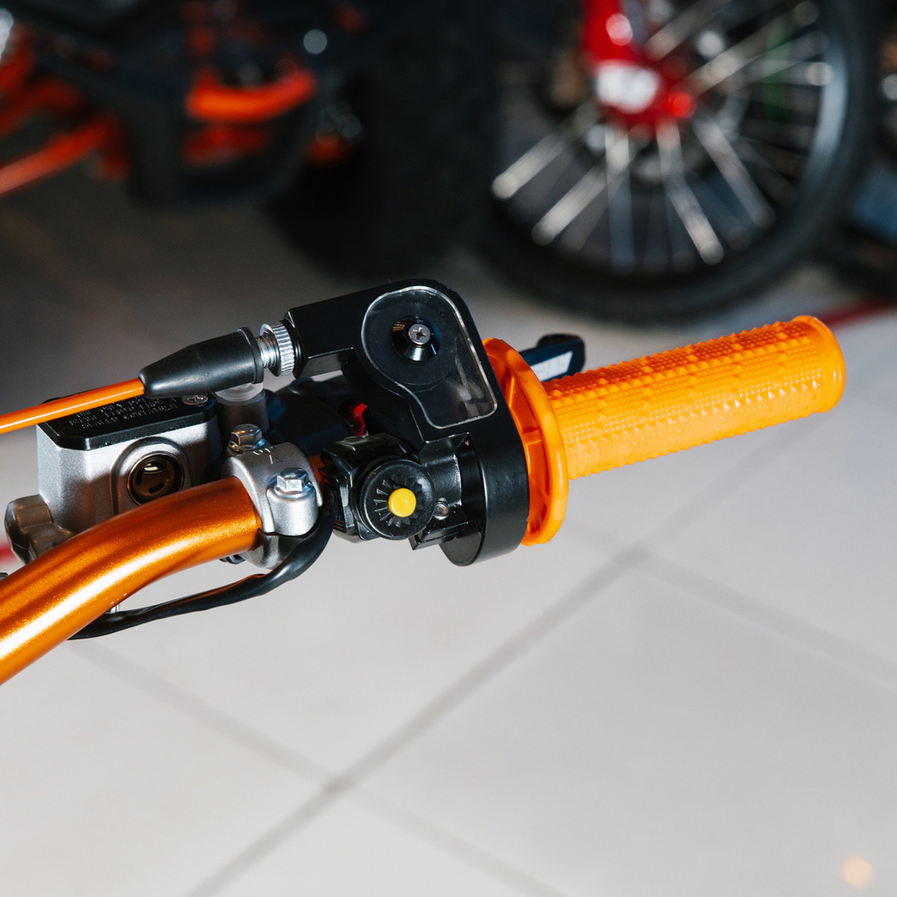 Мотоцикл кроссовый Zuumav K6R (250cc 4v) Black 21/18