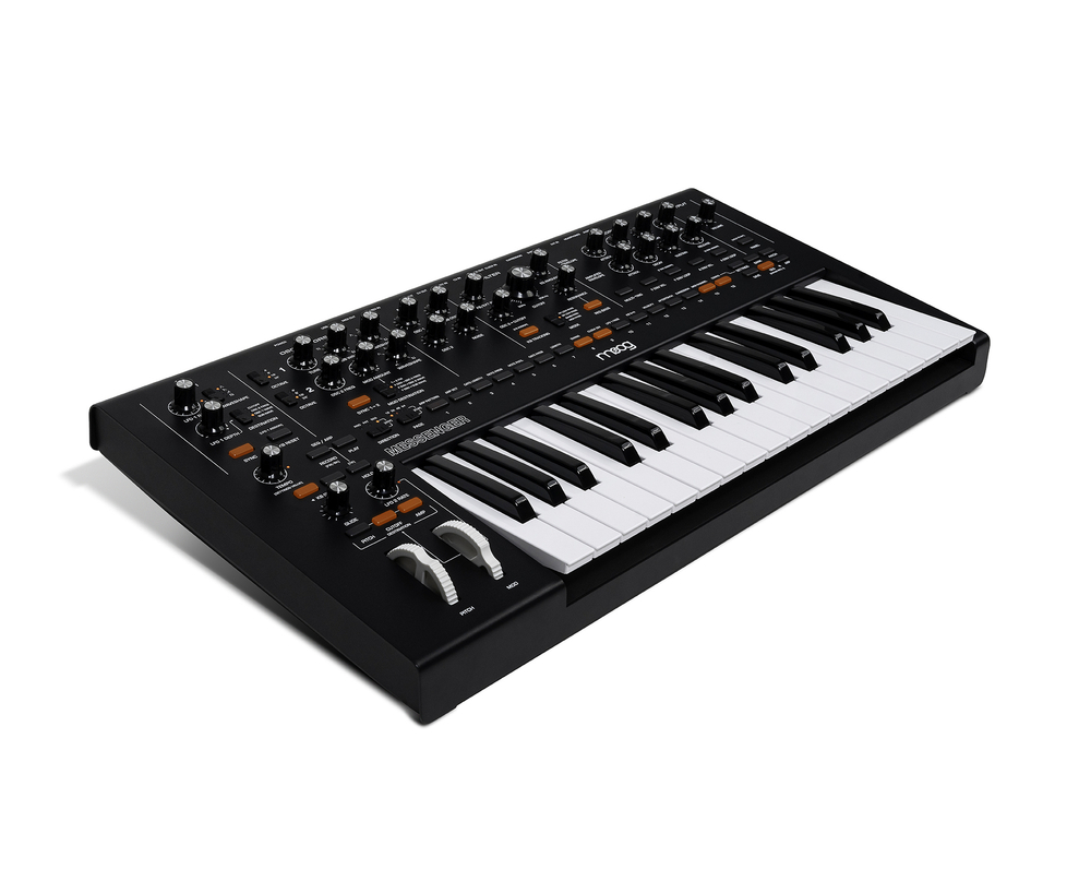 Синтезатор Moog Messenger