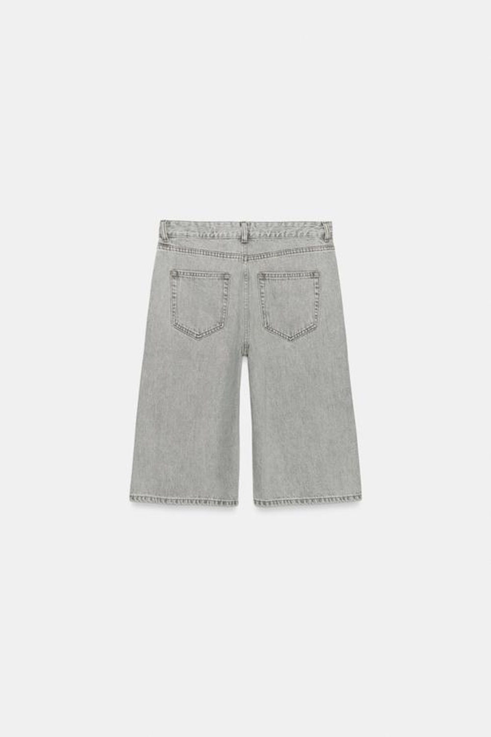 ZARA ДЖИНСОВЫЕ ШОРТЫ БЕРМУДЫ СО СРЕДНЕЙ ПОСАДКОЙ — ZW COLLECTION, СЕРЫЙ