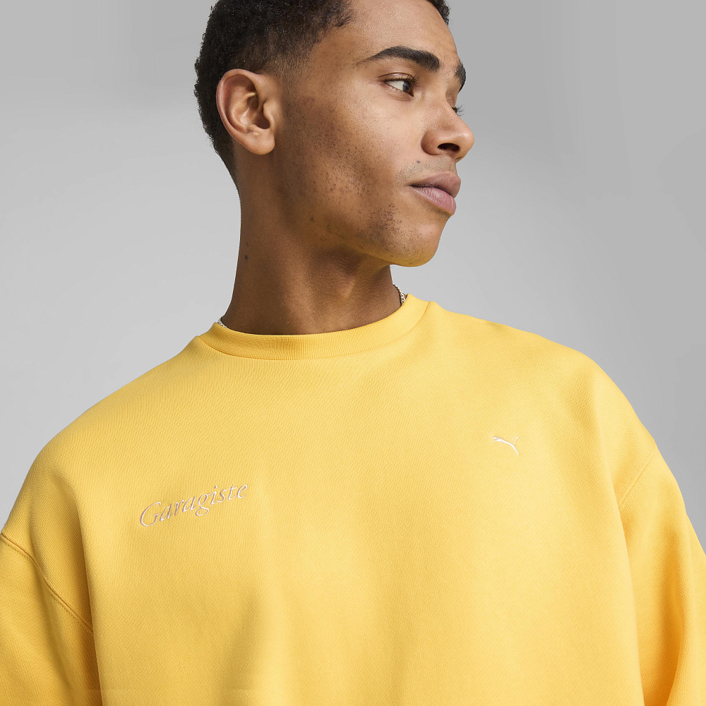 Свитшот PUMA MMQ Graphic Crew