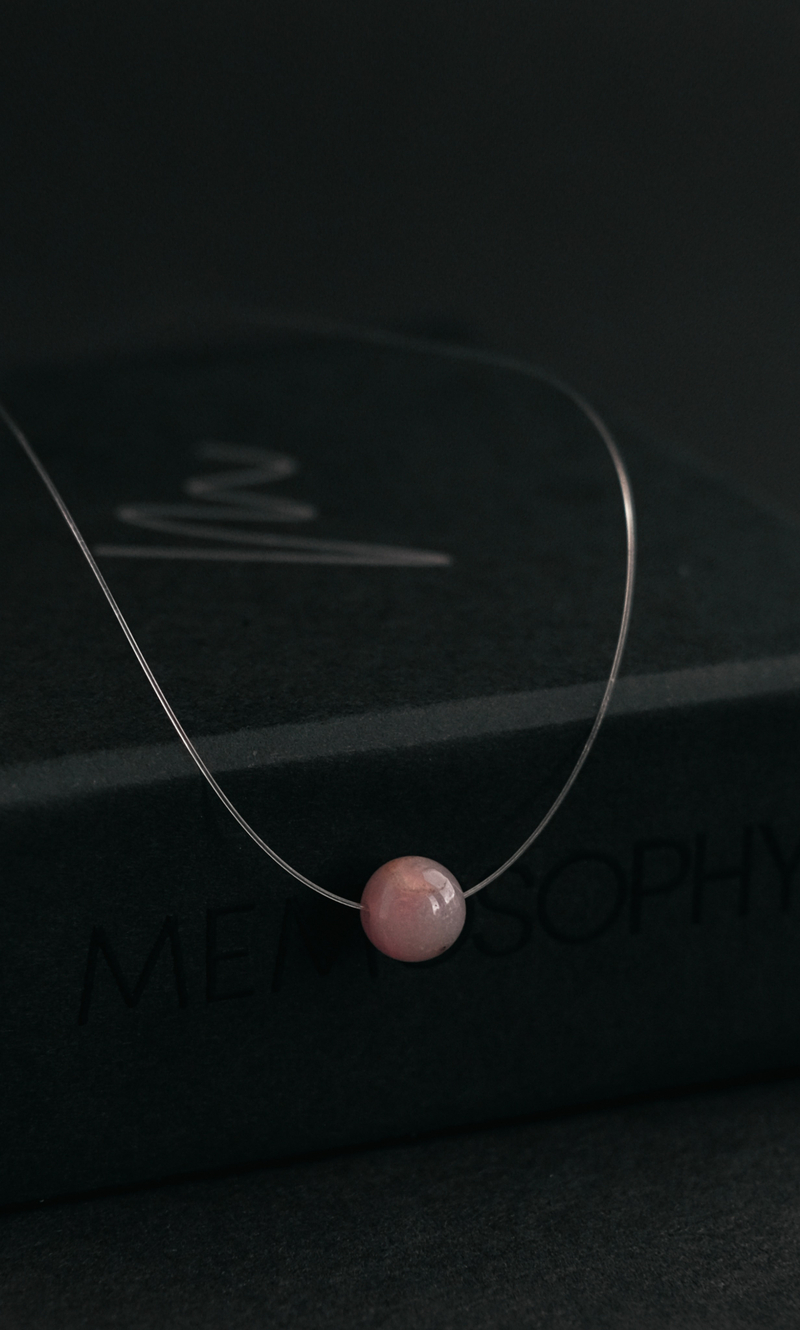 Колье "Memo about Love&Luck" с розовым кварцем 8 мм, 33 см