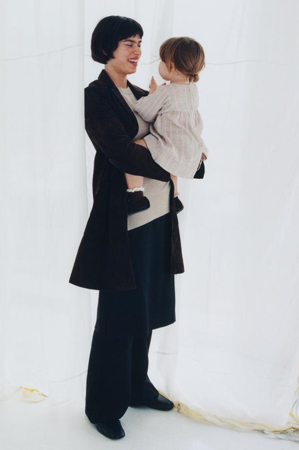 ZARA ПЛАТЬЕ И ТРУСИКИ ИЗ ТКАНИ БАМБУЛА С ВЫШИВКОЙ, ЦВЕТ ВЕРБЛЮЖЬЕЙ ШЕРСТИ