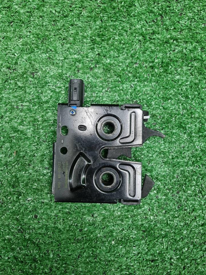 Замок Voyah Dream (2021-н.в.)