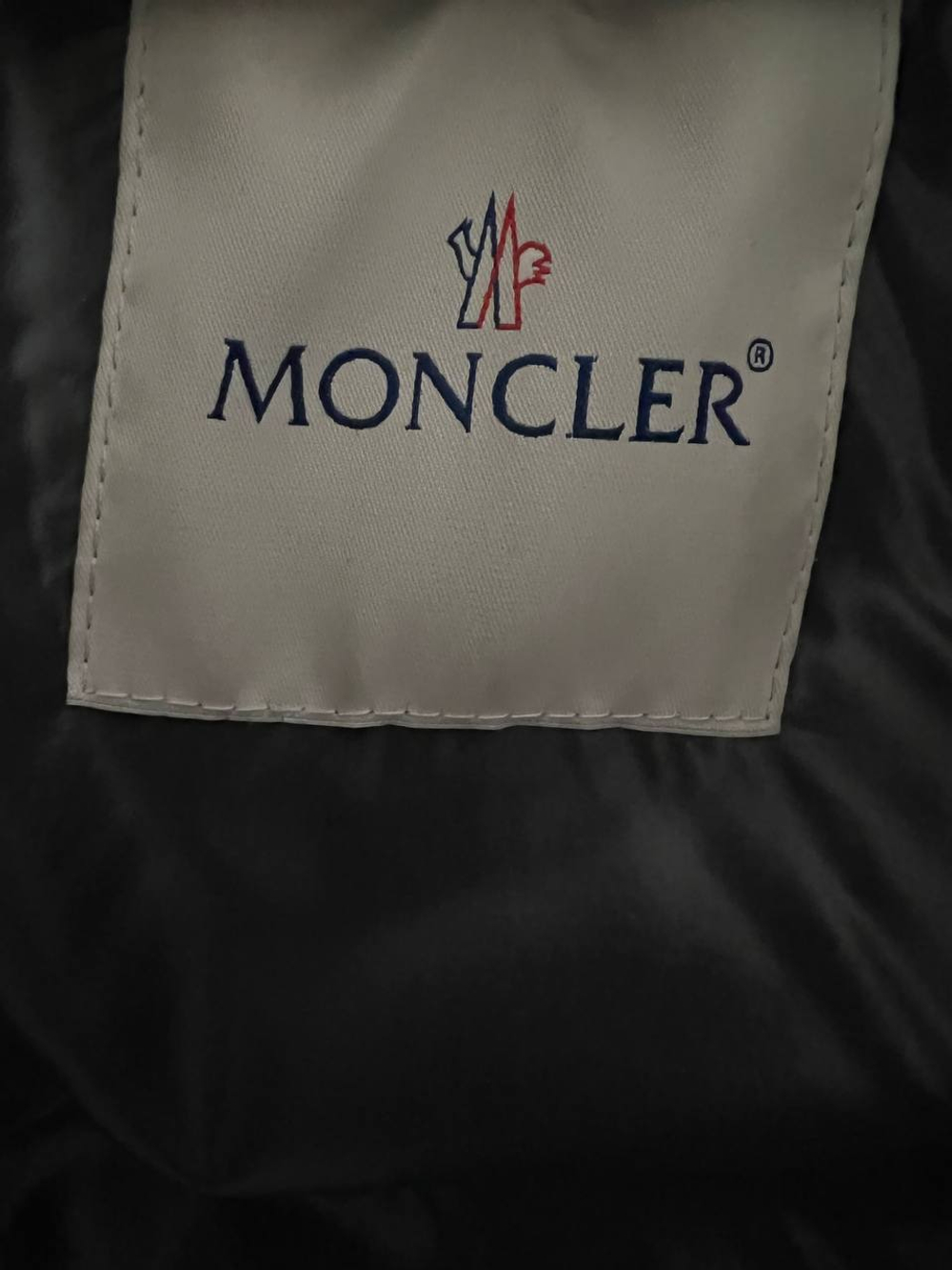 Пуховик Moncler